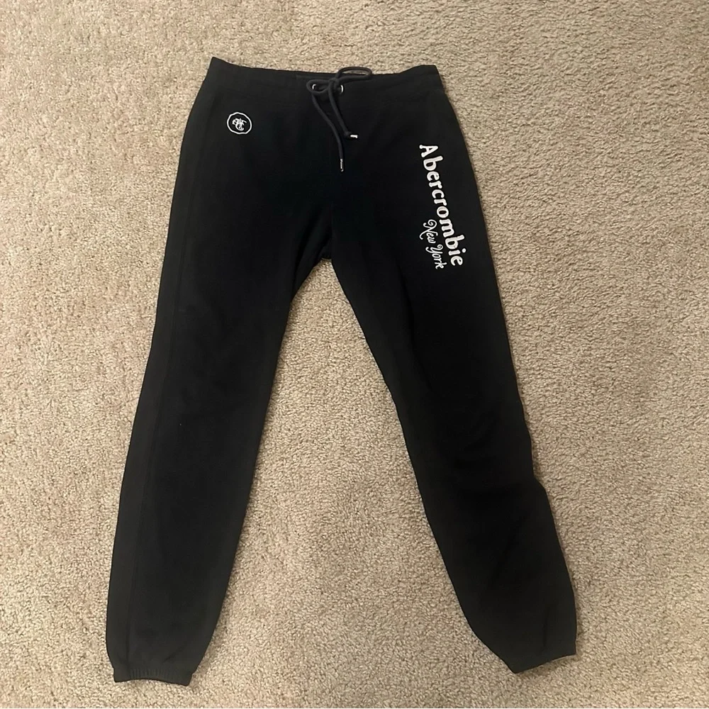 Abercrombie & Fitch Women’s Small Logo Graphic Black Jogger Sweatpants Pants